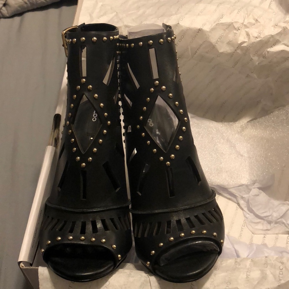 Cute Aldo heels! Style: Uneasien